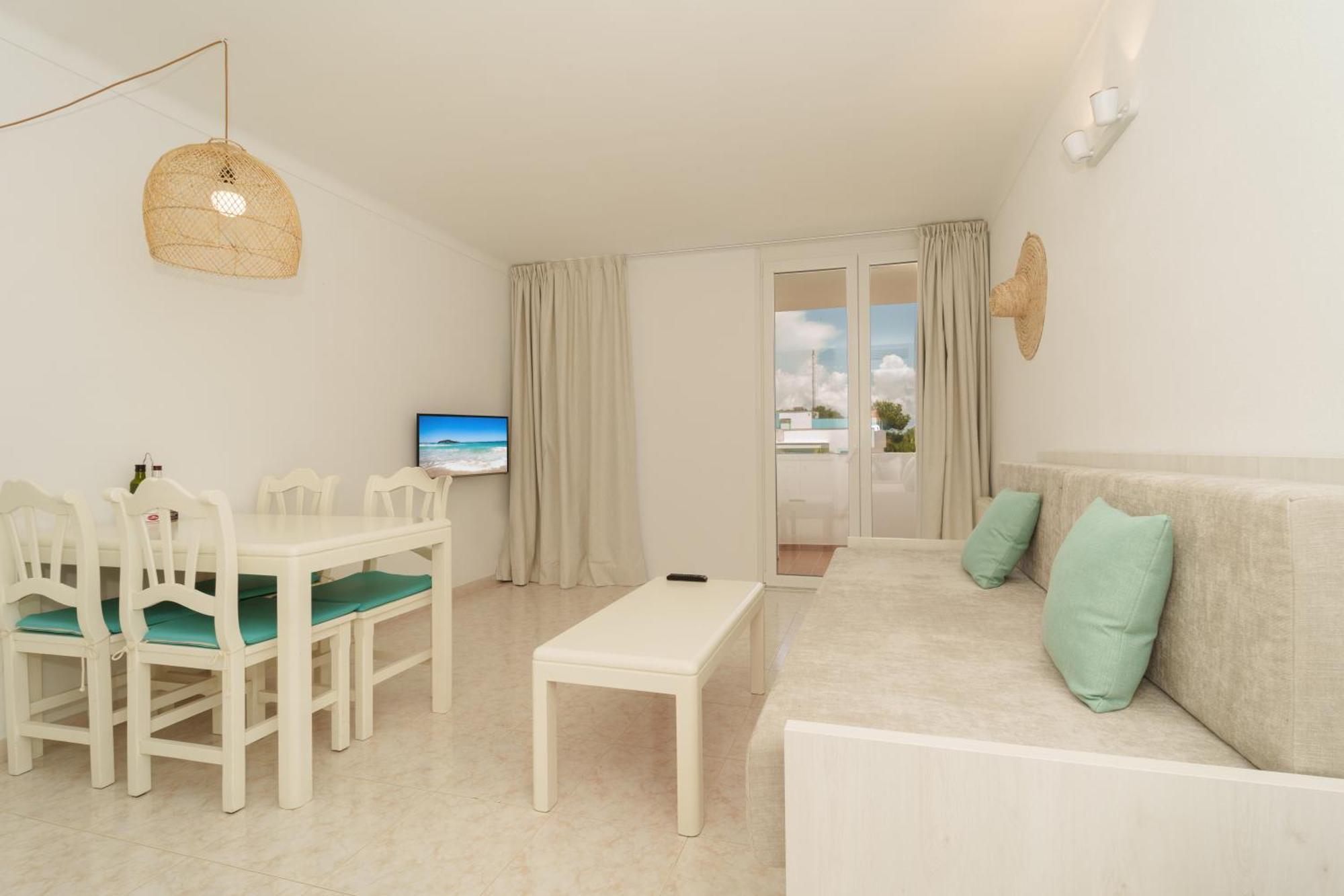 Apartaments Andreas Colonia de Sant Jordi Екстериор снимка